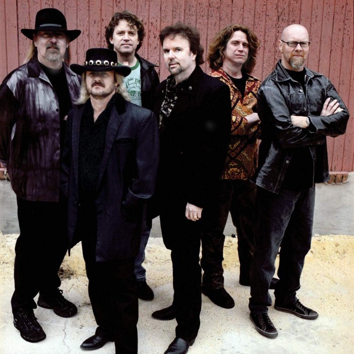 does the band 38 special still tour